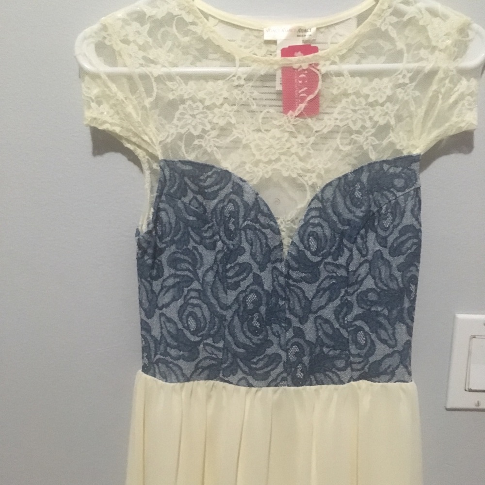Short blue and ivory dress